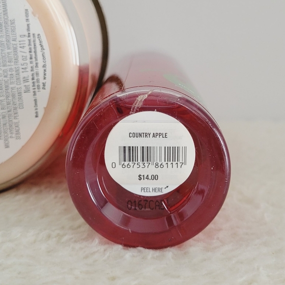 ⭕️SOLD⭕Bath & Body Works Sleigh Rides Snuggles Country Apple Mist Coconut Candle - Picture 2 of 8